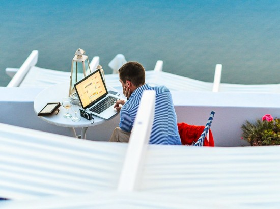 Ψηφιακοί νομάδες: Οι 10 δουλειές που μπορούν να κάνουν από παντού