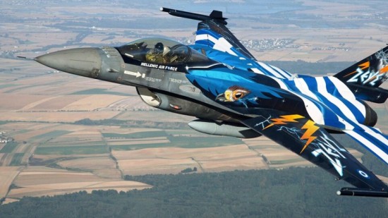 Το μήνυμα του πιλότου της ομάδας «Ζευς»: «Η μεγαλοσύνη των λαών δεν μετριέται με το στρέμμα»