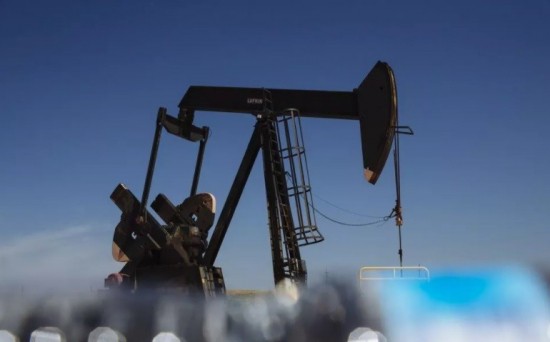 Ρωσία: Δεν υπάρχει ανάγκη για βεβιασμένες αποφάσεις στην αγορά πετρελαίου λόγω  Όμικρον