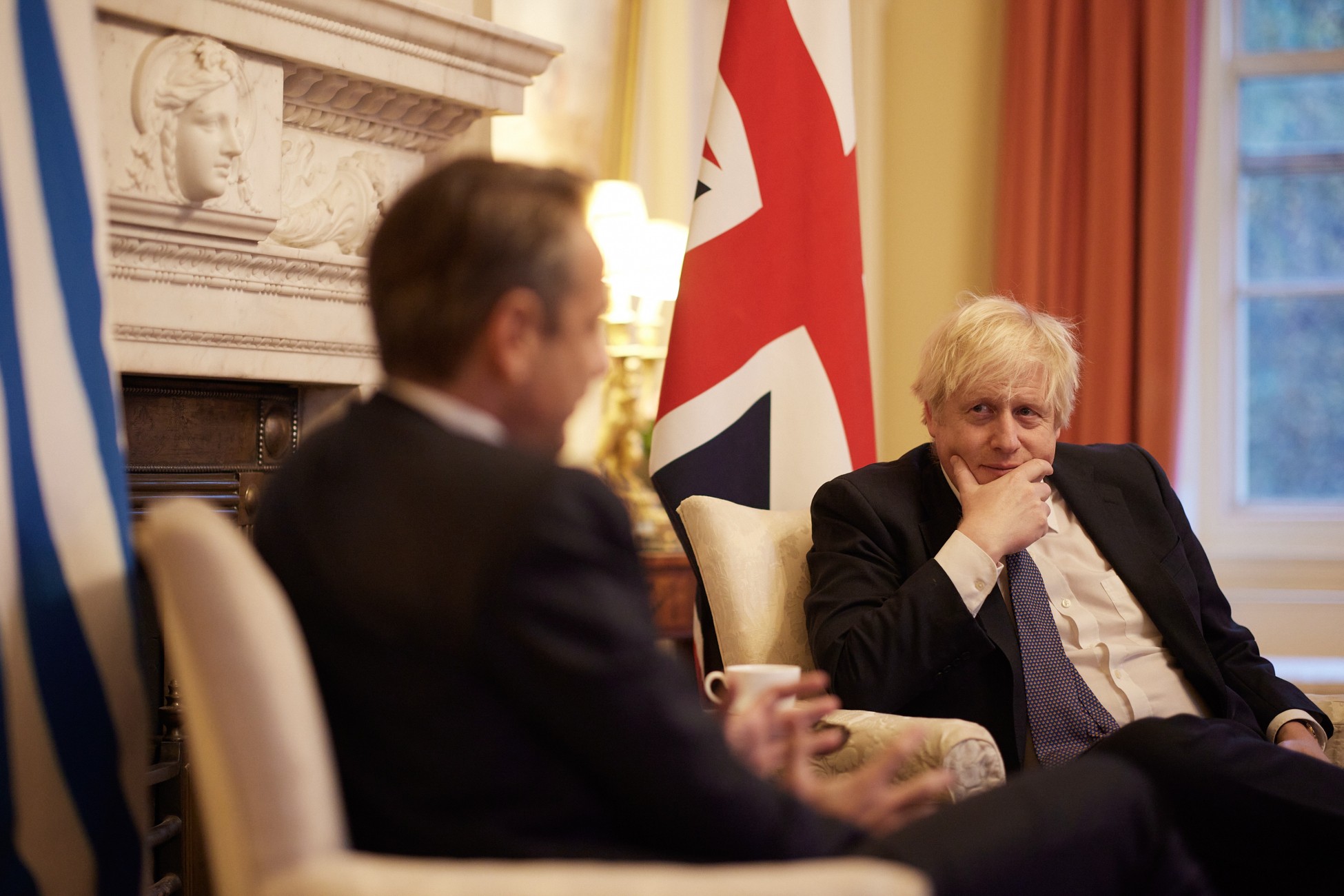 Μητσοτάκης στους FT για γλυπτά Παρθενώνα: Στη θέση του Τζόνσον θα σκεφτόμουν «έξω από το κουτί»