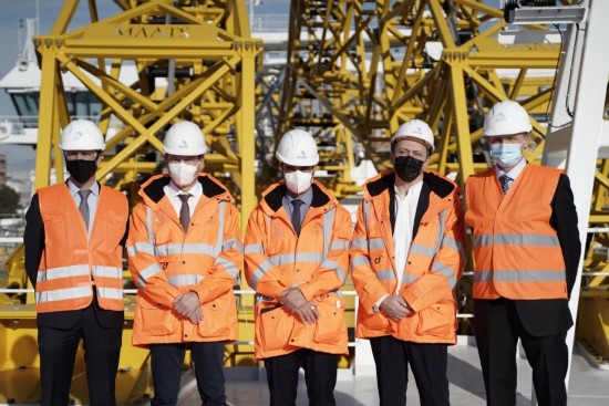 Διασύνδεση Κρήτης – Αττικής: Ξεκινά η εγκατάσταση στα υποβρύχια καλώδια