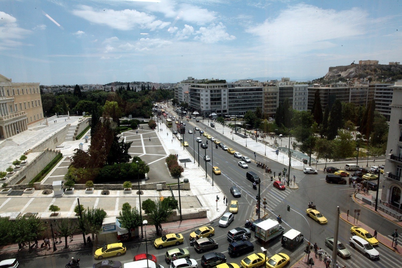 Πλατεία Συντάγματος: Ποιες ώρες θα γίνονται κυκλοφοριακές ρυθμίσεις λόγω εργασιών