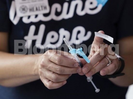 Moderna: Τα οικονομικά αποτελέσματά της κόστισαν $28 δισ. στην αγορά