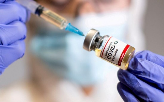 Κορωνοϊός: Έρχονται στην Ελλάδα τα εμβόλια των Novavax και Sanofi