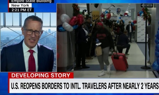 ΗΠΑ: Τα αεροδρόμια υποδέχονται ξανά πλήρως εμβολιασμένους ταξιδιώτες (vid)