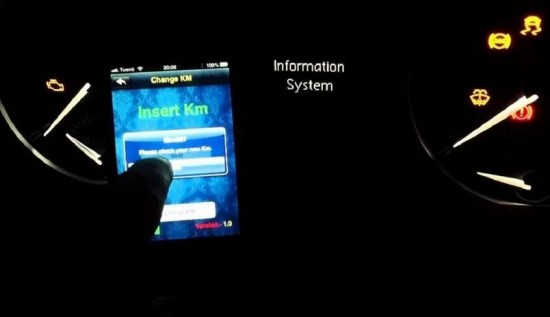 Έμπορος αυτοκινήτων κατηγορεί την εταιρεία leasing για τα γυρισμένα χιλιόμετρα