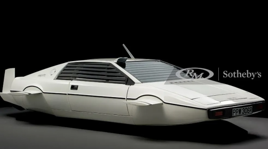 Έλον Μασκ: Αγόρασε αυτοκίνητο του James Bond – Πόσα χρήματα έδωσε