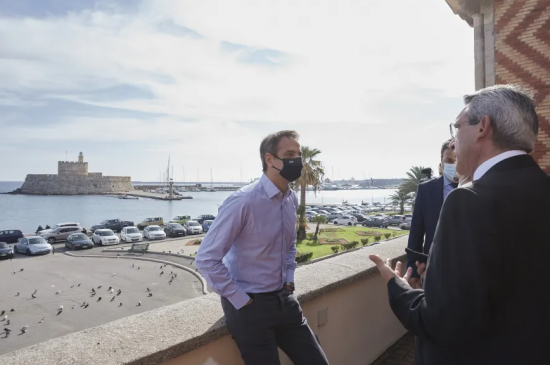 Στη Ρόδο ο Μητσοτάκης: Στα 150 εκατ. ευρώ το τίμημα για την αναβάθμιση της Μαρίνας