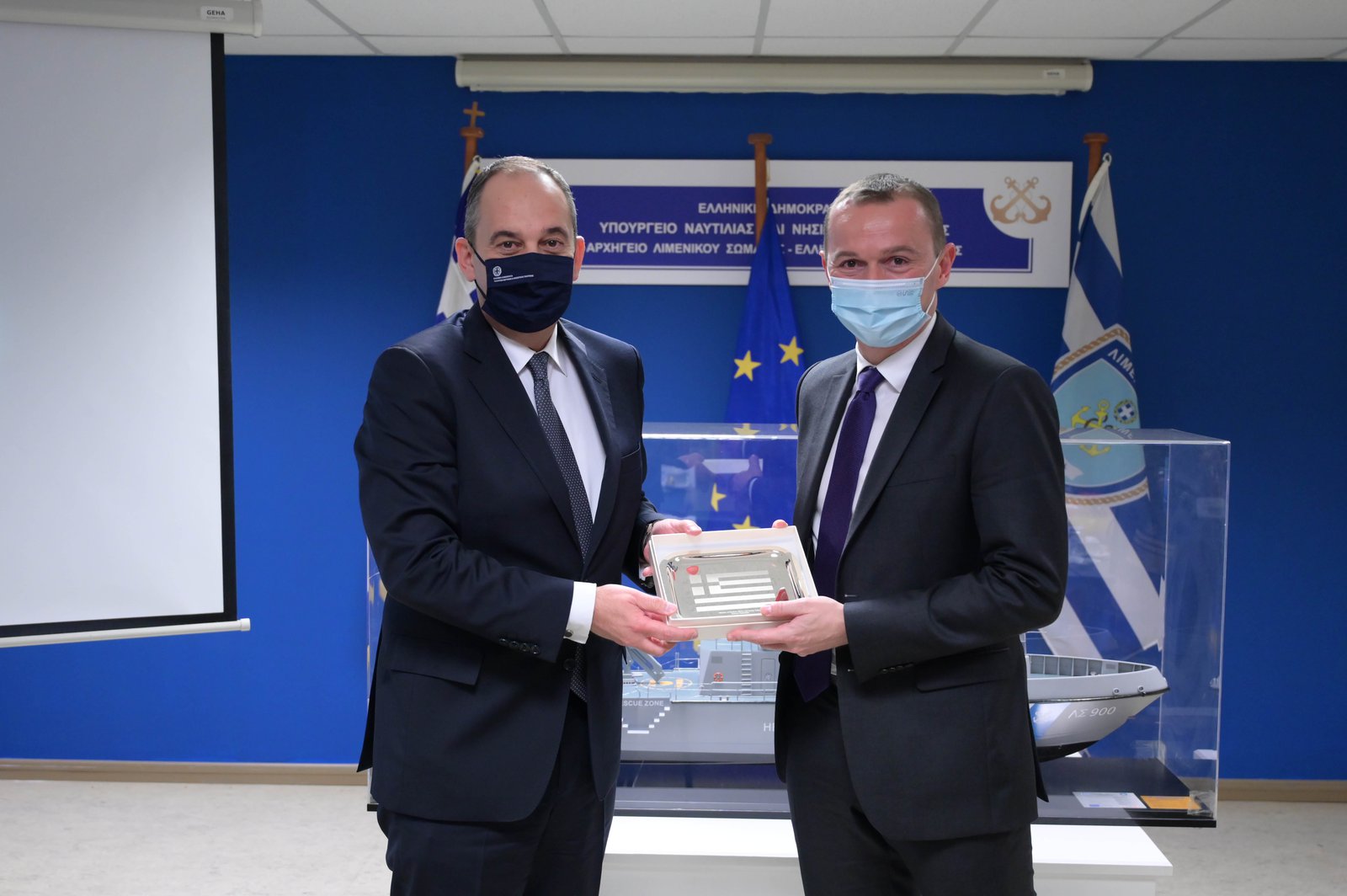 Συνάντηση Πλακιωτάκη με τον Γάλλο αναπληρωτή υπουργό Οικονομικών – Η «πράσινη» ναυτιλία στην αντζέντα