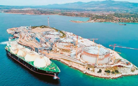 Νέοι κανόνες ρυμούλκησης πλοίων LNG στη Ρεβυθούσα