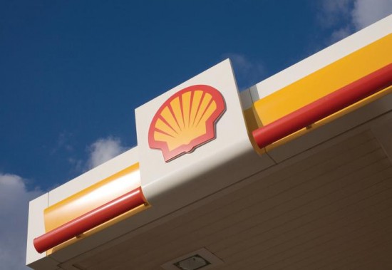 Shell: «Βλέπει» απώλεια κέρδους έως και $2 δισ. λόγω Σιγκαπούρης και Ευρώπης