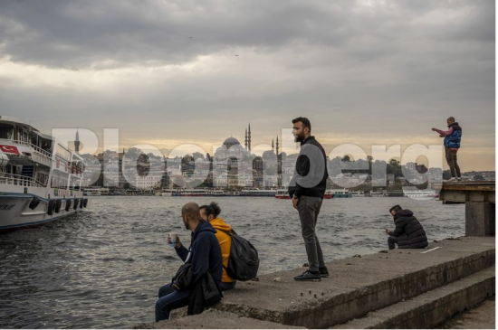 Το παράδοξο της Τουρκίας: Η οικονομία καλπάζει με 7,4% ανάπτυξη… αλλά ο λαός πεινάει
