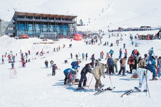 ΕΤΑΔ: Ανοιχτός διαγωνισμός για την εκμίσθωση χώρων εντός του Χιονοδρομικού Κέντρου Παρνασσού