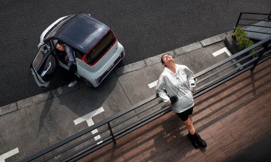 Ένα ηλεκτρικό αυτοκίνητο τσέπης που μπορείς να το πάρεις με το… χαρτζιλίκι σου