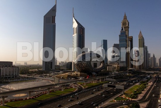 Ηνωμένα Αραβικά Εμιράτα: Πενθήμερο Δευτέρα-Παρασκευή καθιερώνουν οι διεθνείς τράπεζες