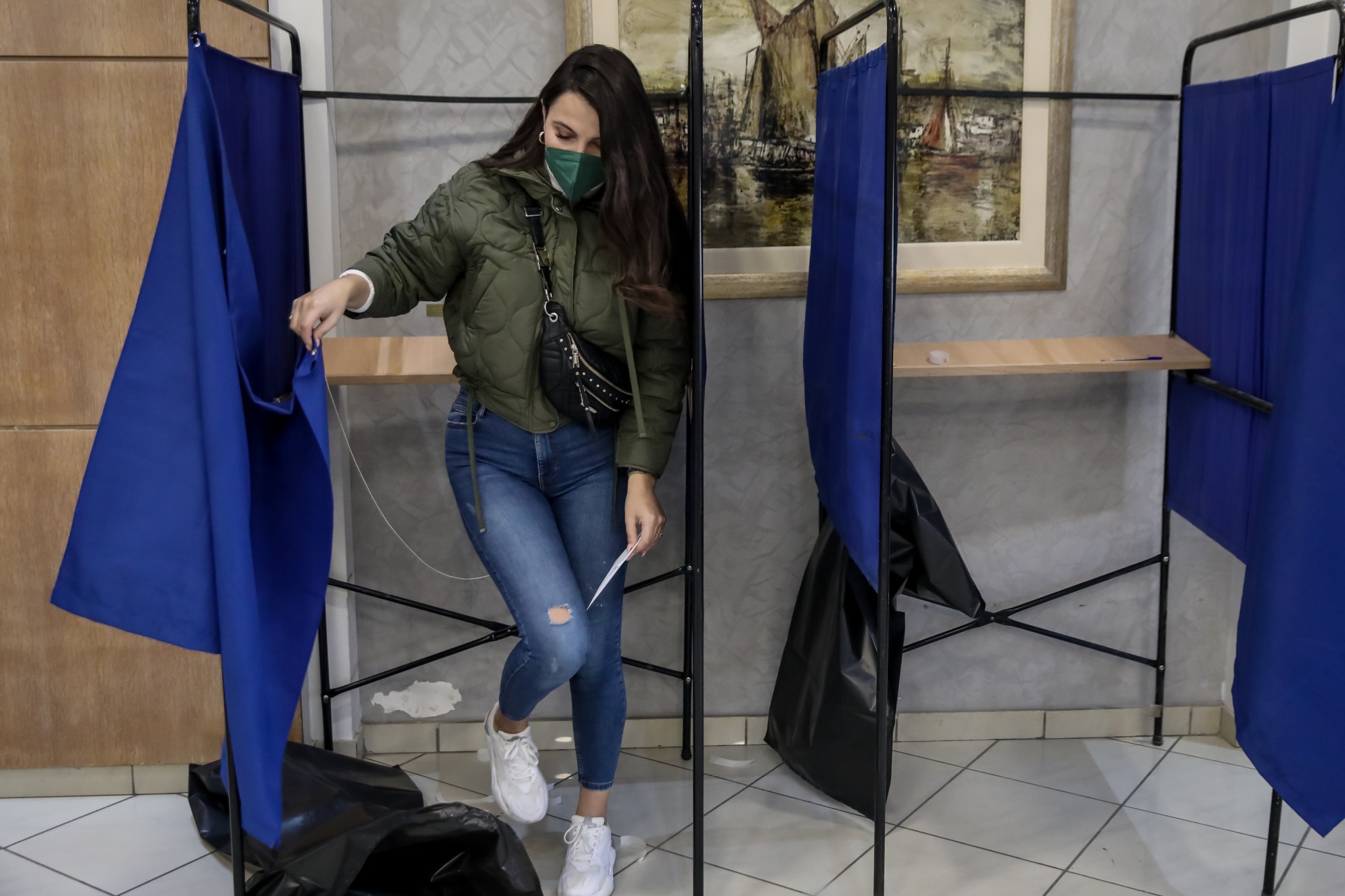 Εκλογές ΚΙΝΑΛ: Ξεπέρασαν τους 70.000 οι ψηφοφόροι έως τις 11.30 το πρωί (pics)