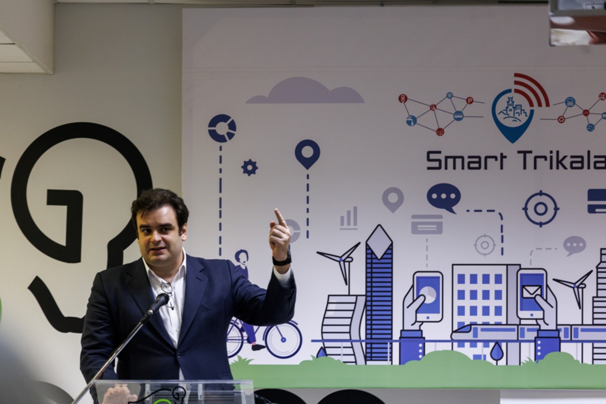 Στα Τρίκαλα βρέθηκε η ηγεσία Υπουργείου Ψηφιακής Διακυβέρνησης – 320 εκατ. ευρώ για έξυπνες πόλεις