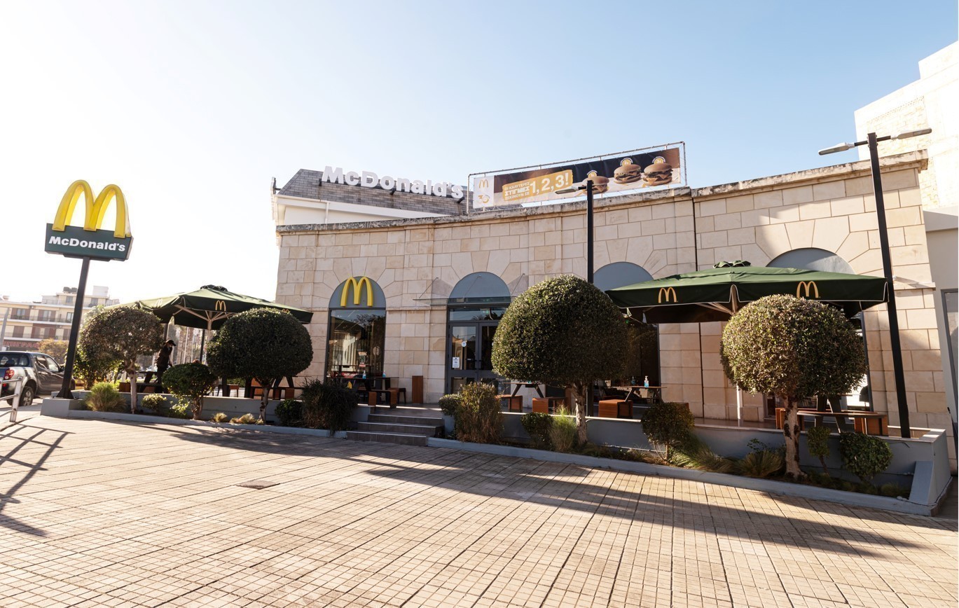 McDonald’s: Γιορτάζει 30 χρόνια παρουσίας στην ελληνική αγορά