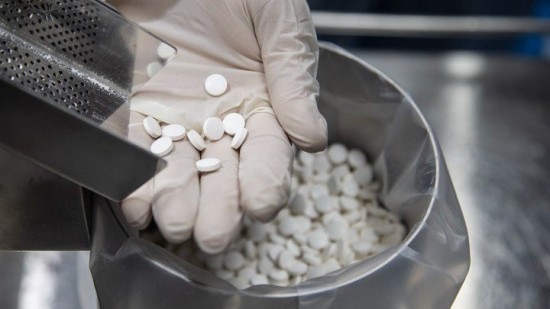 ΗΠΑ: Εγκρίθηκε το χάπι της Merck για τον κορωνοϊό