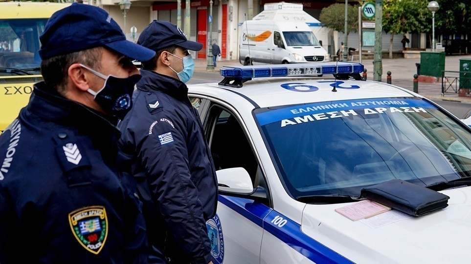 Προφυλακιστέοι και οι 12 που διακινούσαν κοκαΐνη και κάνναβη σε σχολεία της Αττικής | Ειδήσεις για την Οικονομία