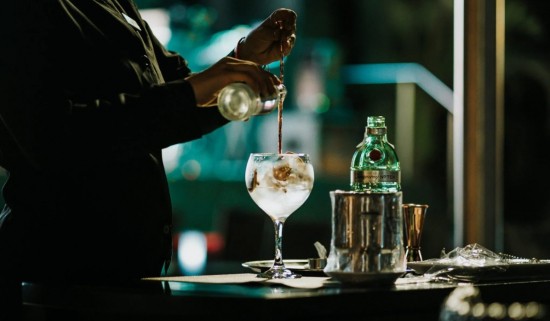 Αυτές είναι οι 7 κορυφαίες τάσεις στα ποτά για το 2022 – Eμφιαλωμένα κοκτέιλ και Bubble Tea