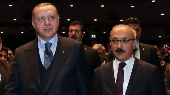 Ραγδαίες εξελίξεις στην Τουρκία: Παραιτήθηκε ο υπουργός Οικονομικών Λουτφί Ελβάν – Ποιος αναλαμβάνει