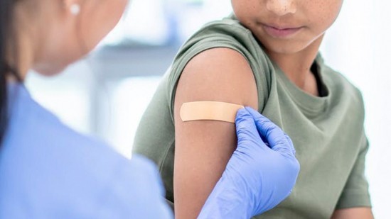 Εμβολιασμός παιδιών κατά Covid 19: Πώς γίνεται δωρεάν στο ιατρείο και στο σπίτι
