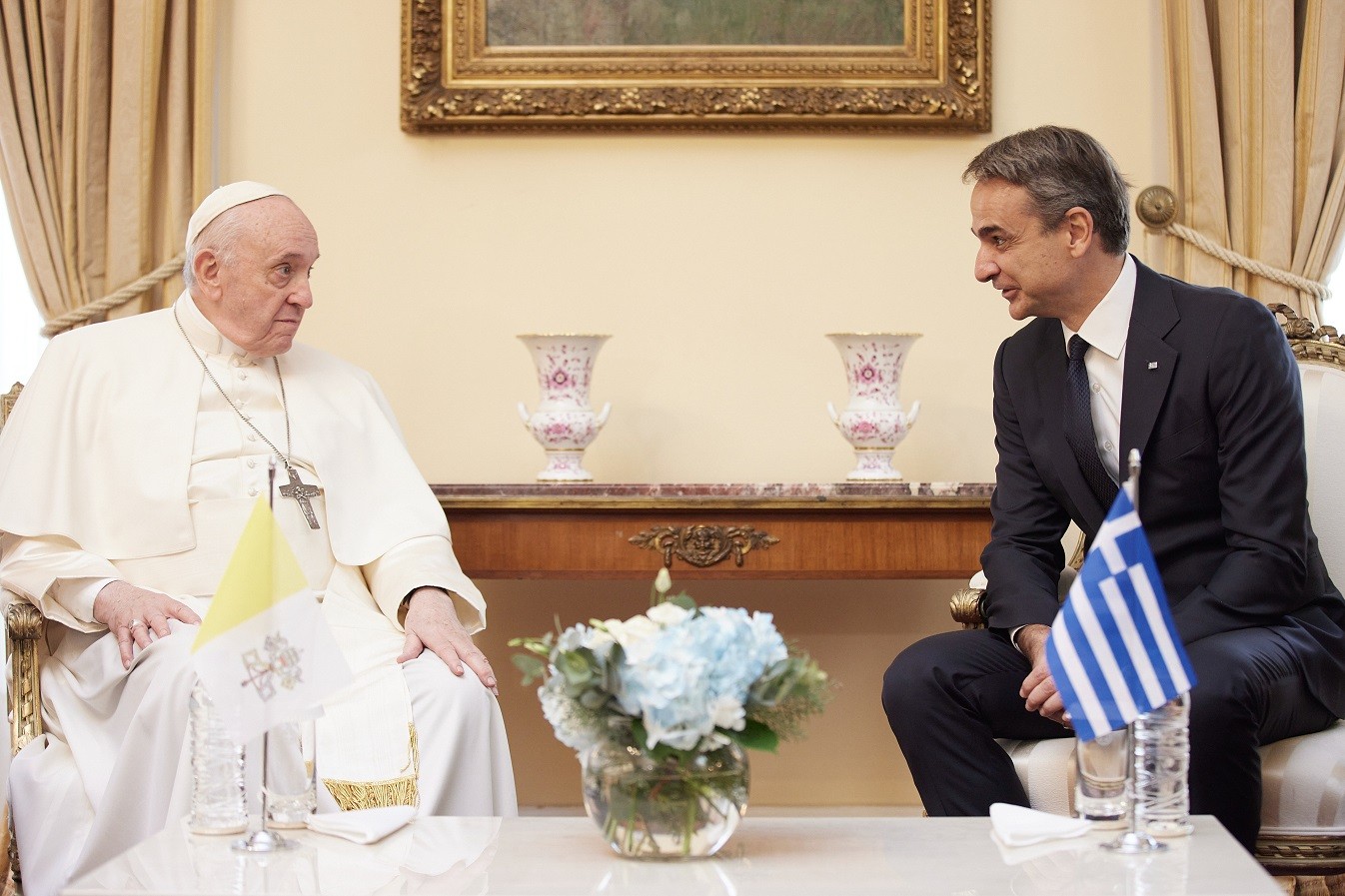 Πάπας Φραγκίσκος: Τι συζήτησε κατά τη συνάντησή του με τον Κυριάκο Μητσοτάκη