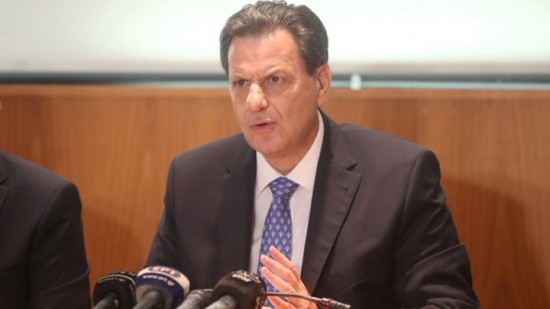 Σκυλακάκης: Πώς θα δοθεί η έκτακτη ενίσχυση σε υγειονομικούς – Ποιοι θα είναι οι δικαιούχοι (Vid)