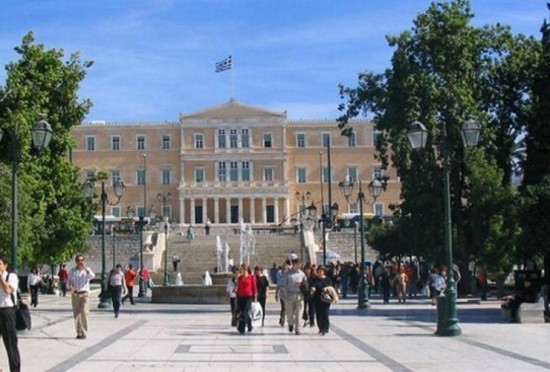 ΕΛΣΤΑΤ: Στα 10.678.632 άτομα ο μόνιμος πληθυσμός την 1η Ιανουαρίου 2021