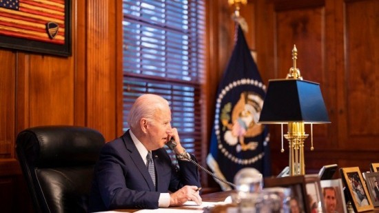 Ουκρανία: Μπάιντεν και Ζελένσκι συμφώνησαν να συνεχίσουν την αποτροπή της Ρωσίας