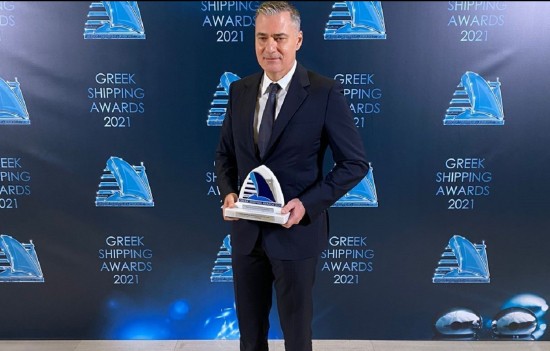 Lloyd’s Awards 2021: Βραβεύτηκαν οι κορυφαίοι της ελληνικής ναυτιλίας (pics)