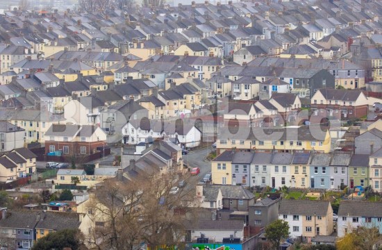 Βρετανία: Ιστορικό υψηλό για τις τιμές κατοικιών