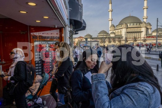 Τουρκία: Συμβουλεύει τις τράπεζες να μην διανέμουν μερίσματα