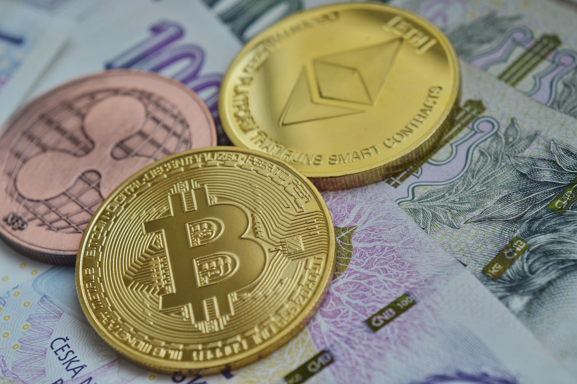 Η αγορά των crypto προσπαθεί να συνέλθει από το σοκ – Ράλι για Bitcoin και Ether, πώς κινείται το Luna