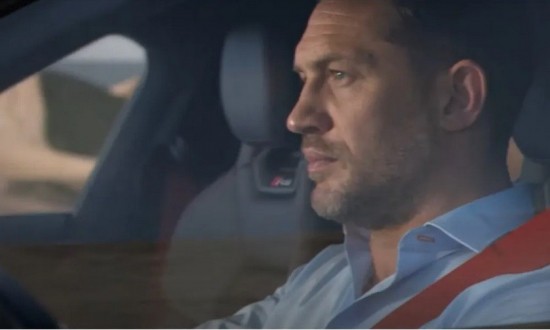 Tom Hardy: Mε αυτή την παλιά βρετανική προφορά και το νέο γερμανικό αυτοκίνητό του (vid)