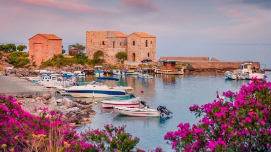 Travel+Leisure: Δύο ελληνικά χωριά στα 25 ομορφότερα «μυστικά» μέρη της ΕE