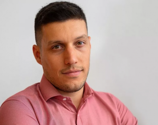 Millennials και Generation Z ξεπερνούν τους φραγμούς των τραπεζών – Η περίπτωση της finloup