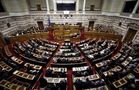 Βουλή – Δείτε LIVE: Σε κλίμα πόλωσης η συζήτηση για την πρόταση μομφής – Απόψε η ονομαστική ψηφοφορία