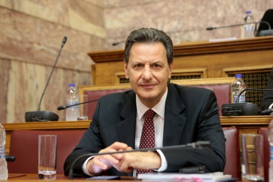 Σκυλακάκης: Τη Δευτέρα οι ανακοινώσεις για τη στήριξη επιχειρήσεων – Υψηλότεροι μισθοί το 2022