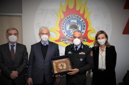 H ΣΥΝ-ΕΝΩΣΙΣ στηρίζει το Πυροσβεστικό Σώμα