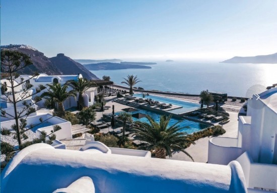 H πολυτελής αλυσίδα Nobu των Ντε Νίρο, Ματσουχίσα και Τέπερ έρχεται στη Σαντορίνη (pics)