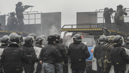 Καζακστάν: Ο πρόεδρος δηλώνει ότι η συνταγματική τάξη αποκαθίσταται μετά την πολυήμερη αιματοχυσία