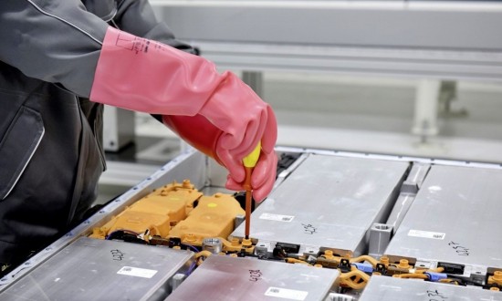 Re-Battery: Πώς αποθηκεύονται και πώς απορρίπτονται οι μπαταρίες ηλεκτρικών οχημάτων και βιομηχανίας (pic)