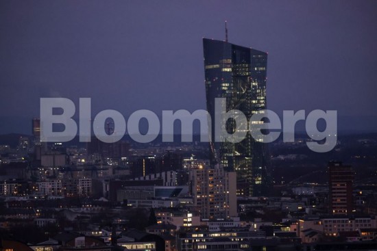 Τo κλιματικό stress test της ΕΚΤ προκαλεί την αντίδραση των ευρωπαϊκών τραπεζών