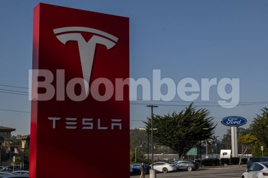 Tesla: Νέες κατηγορίες για ρατσισμό και φυλετικές διακρίσεις σε εργοστάσιο στην Καλιφόρνια