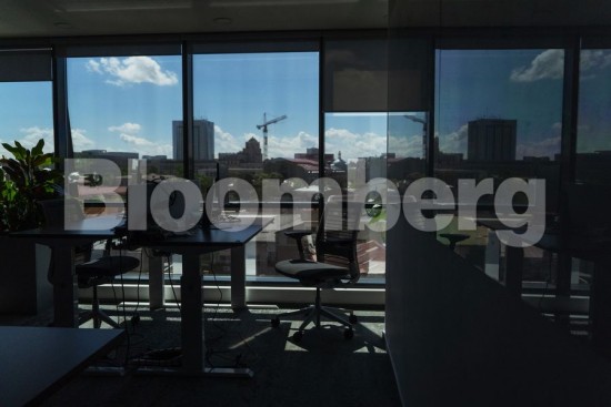 «Μεγάλη Παραίτηση»: Οι υπάλληλοι γραφείου δεν θέλουν να επιστρέψουν