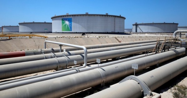 Aramco: Mega deal 15,5 δισ. δολ. με BlackRock για τους αγωγούς φυσικού αερίου