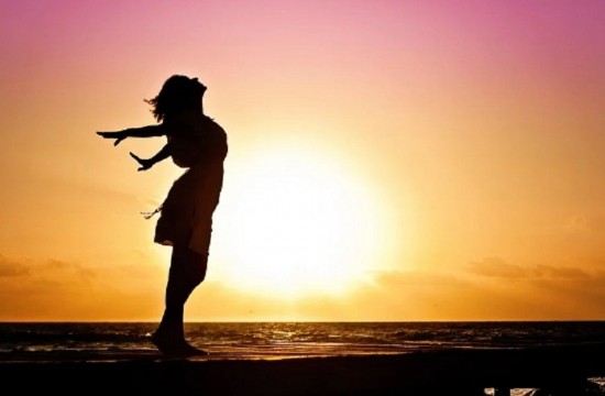 Τουρισμός: Εφικτή το 2023 η επιστροφή στα έσοδα – ρεκόρ των 18,2 δισ. ευρώ του 2019