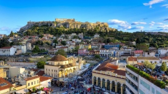 Δήμος Αθηναίων: Aνοίγει ο δρόμος για αναβάθμιση της εμπορικής αγοράς σε Πλάκα – Μοναστηράκι